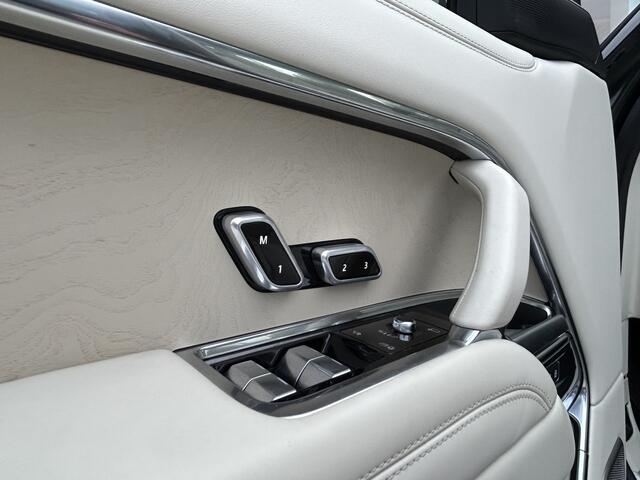 Land Rover RANGE ROVER 4.4 P530 SV MHEV | Nieuwprijs ¤ 289.134 | Signature Audio | 23'' SV velg | Intrepid Exterior |