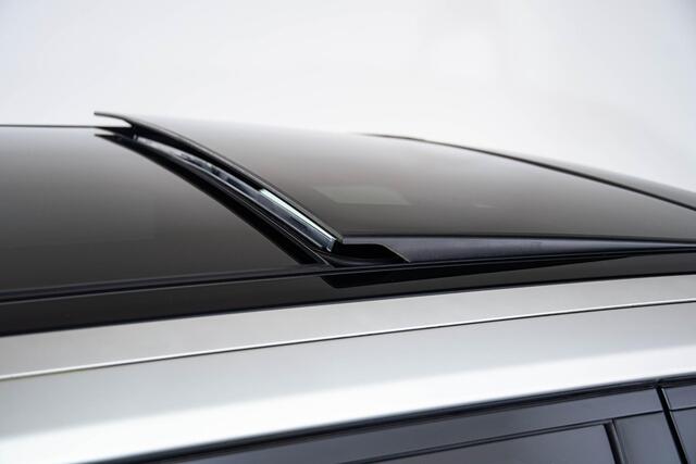 Land Rover RANGE ROVER Vogue P400e Trekhaak - Panoramadak - Meridian Surround System - Privacy glas - 21" inch velgen -