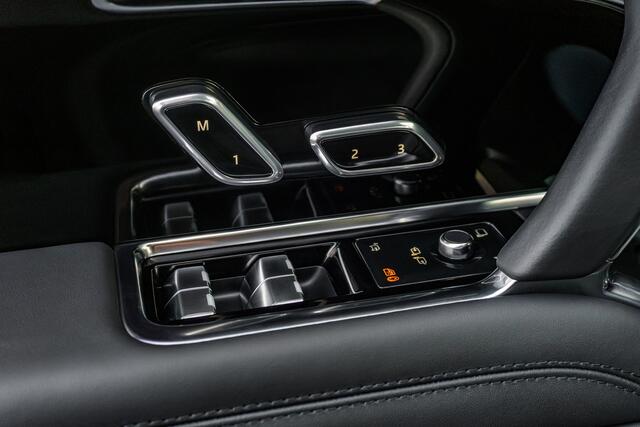 Land Rover RANGE ROVER P550e Autobiography - Santorini Black - Trekhaak - 23''