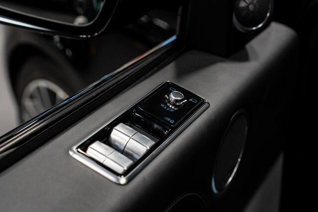 Land Rover RANGE ROVER 3.0 TDV6 Autobiography *Meridian / Panoramadak / Stoelventilatie / Massage / Standkachel / Carplay / Head-up