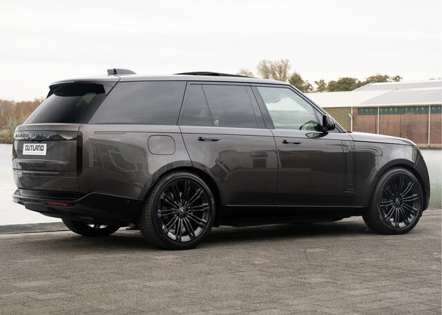 Land Rover RANGE ROVER P550e Autobiography | VERWACHT | Charente Grey Metallic | Cognac leder | Hot Stone massage | 23" inch |