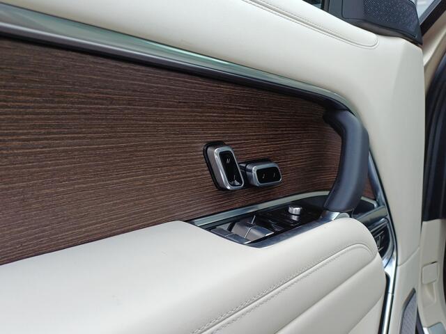 Land Rover RANGE ROVER 3.0 P550e Autobiography PHEV | NIEUW - 0 km | Licht interieur | 6-cilinder | SVO Sunset Gold |