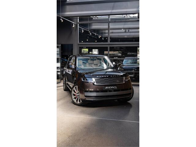 Land Rover RANGE ROVER SV P550e SV 23" Meridian Surround SV P550e PHEV
