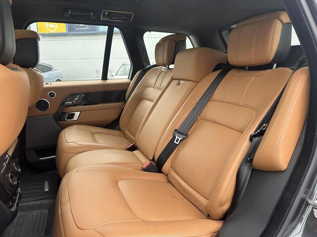 Land Rover RANGE ROVER P400e Autobiography 404 PK | Nieuw binnen, meer foto's volgen nog ! | Meridan audio | Panoramadak | Stoelmassage | Head-Up | Adaptive cruise | Lounge stoelen |