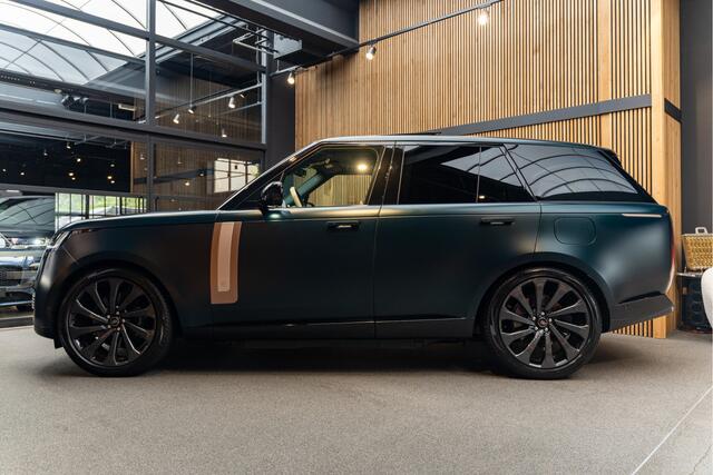 Land Rover RANGE ROVER P550e SV Serenity Pack 23'' SV 3.0 P550e SV PHEV SVO British Racing Green Matte