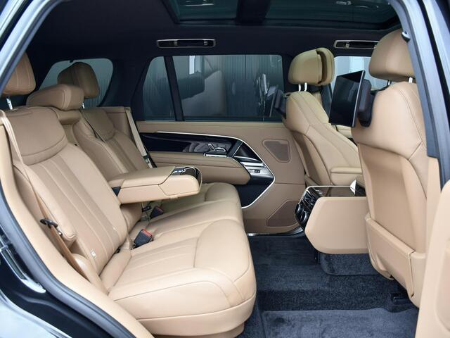 Land Rover RANGE ROVER 3.0 P460e HSE Long wheelbase PHEV l Massage l Schuif-/kantel Pano l Stoelventilatie l Soft Close l Entertainment l 26 model!