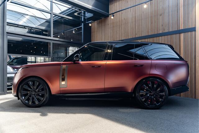Land Rover RANGE ROVER P550e SV SVO Colour Bespoke 3.0 P550e SV PHEV