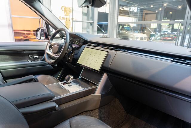 Land Rover RANGE ROVER P550e SV SVO Colour Bespoke 3.0 P550e SV PHEV