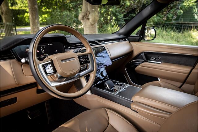 Land Rover RANGE ROVER 4.4 P530 Autobiography Koelbox 23" Trekhaak Hot Stone Massage