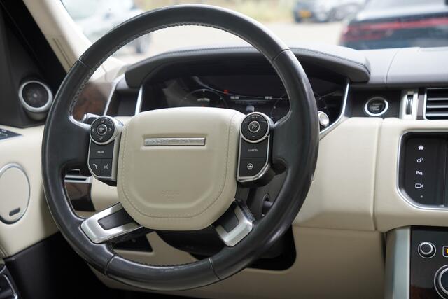 Land Rover RANGE ROVER 3.0 TDV6 Vogue / Panoramadak / Trekhaak / Dealer Ond / Meridian