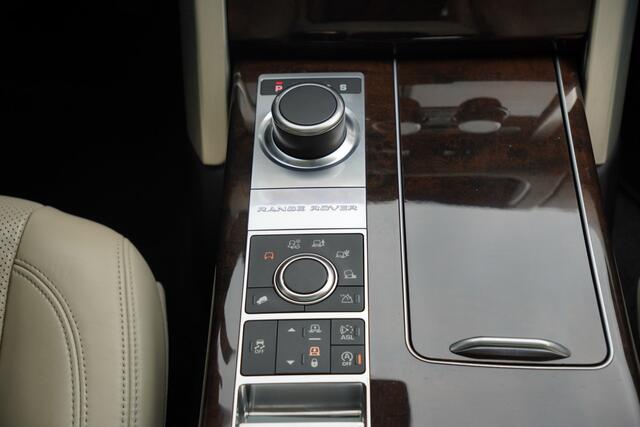 Land Rover RANGE ROVER 3.0 TDV6 Vogue / Panoramadak / Trekhaak / Dealer Ond / Meridian