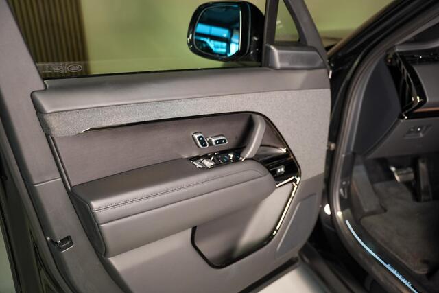 Land Rover RANGE ROVER P550e Autobiography