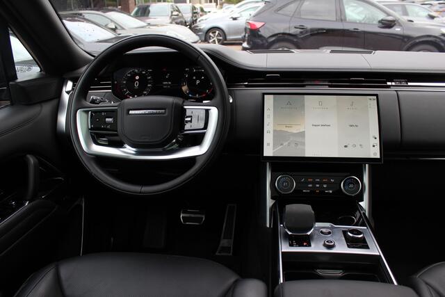 Land Rover RANGE ROVER 4.4 P530 Autobiography MHEV / Panoramadak / 360Camera / Head-up / Meridian High End / Luchtvering / 23'' / Achterasbesturing / Softclose / Sfeerverlichting / Massage / Stoelverwarmd / Keyless / Dodehoek / DAB / ACC