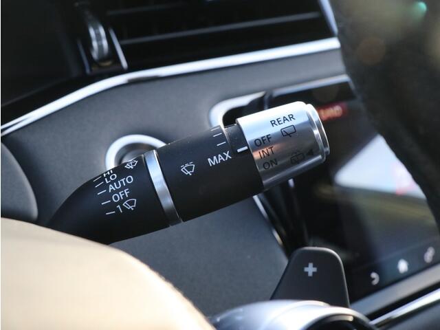 Land Rover RANGE ROVER EVOQUE 1.5 P300e AWD R-Dynamic SE I Panoramadak I Meridian
