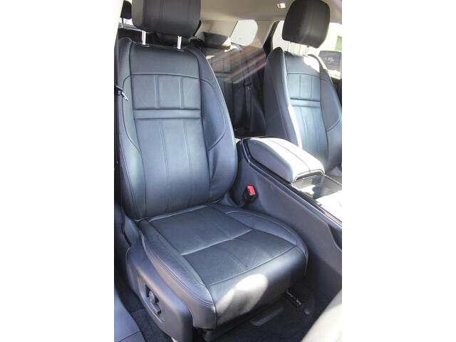 Land Rover RANGE ROVER EVOQUE 1.5 P300e AWD SE AUTOMAAT/Navigatie/Achteruitrijcamera/Parkeersensoren rondom/Virtual cockpit/Stoelverwarming/Stuurverwarming/Elektrisch verstelbare stoelen met memory/Voorruitverwarming/Dodehoek detectie/Climate control/Cruise control/Lane assist/Elektr