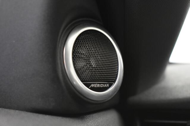 Land Rover RANGE ROVER EVOQUE 1.5 P300e AWD R-Dynamic SE | Pano | Camera | El a-klep | Meridian Sound | Winterpack | BLACK EDITION |