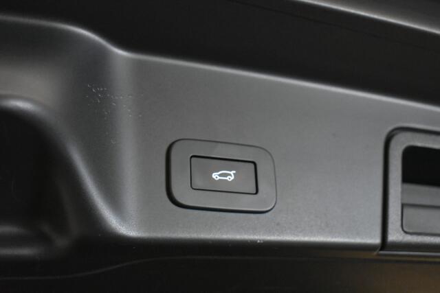 Land Rover RANGE ROVER EVOQUE 1.5 P300e AWD R-Dynamic SE | Pano | Camera | El a-klep | Meridian Sound | Winterpack | BLACK EDITION |