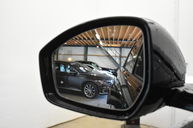 Land Rover RANGE ROVER EVOQUE 1.5 P300e AWD R-Dynamic SE | Pano | Camera | El a-klep | Meridian Sound | Winterpack | BLACK EDITION |