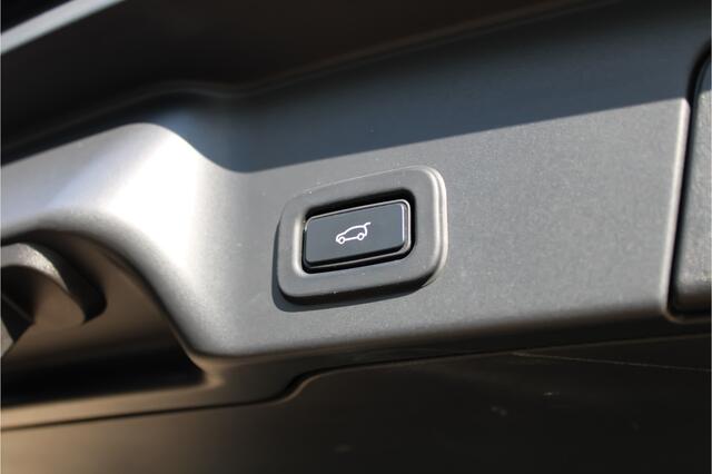 Land Rover RANGE ROVER EVOQUE P300e AWD R-Dynamic SE | HuD | Pano