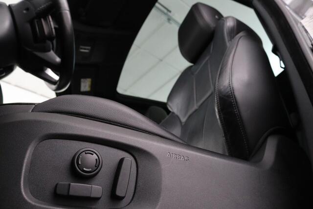 Land Rover RANGE ROVER EVOQUE 2.0 TD4 SE | 2e eigenaar | Panoramadak | Leder | Stoelverwarming | 360 camera | Full LED | Carplay | Meridian Sound | Memory | Stuurverwarming | Keyless