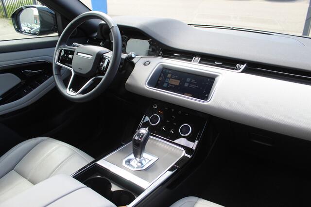 Land Rover RANGE ROVER EVOQUE 1.5 P160 S AUTOMAAT/Panoramadak/Achteruitrijcamera/Parkeersensoren rondom/Keyless/Cruise control/Climate control/Apple carplay/Elektrisch verstelbare stoelen/LED koplampen/Multifunctioneel stuurwiel/Spraakbediening/118'' Lichtmetalen velgen/Nolita grey.