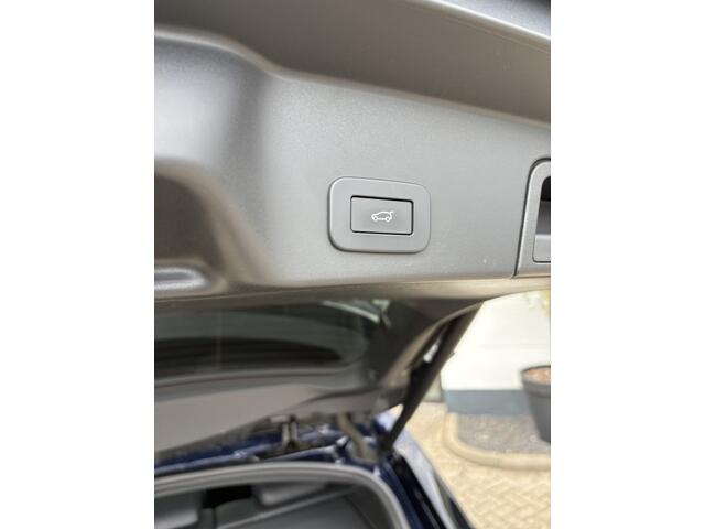Land Rover RANGE ROVER EVOQUE R-Dynamic PERFORMANCE | Pano| Meridian | Memory| elec. stoelen|