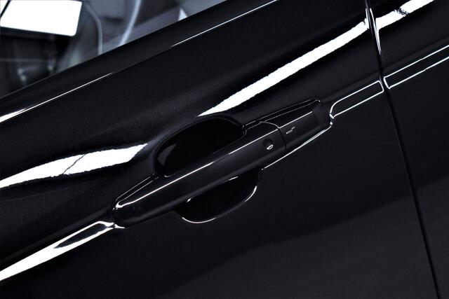 Land Rover RANGE ROVER SPORT 5.0 V8 Supercharged SVR 551pk Pano/Carplay/Xenon/Led/Keyless/Schaalstoelen/Cameras/Luchtvering/Lmv22''