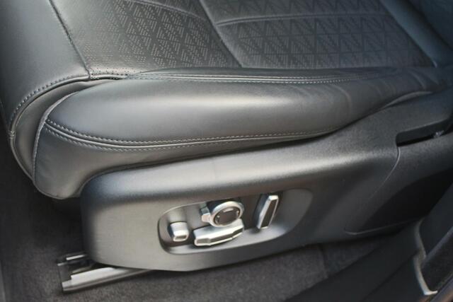 Land Rover RANGE ROVER SPORT 2.0 P400e HSE "De Uiver" Black Edition Keyless Entry, Matrix LED, Adaptive Cruise, Massage functie / Koelbare voorstoelen