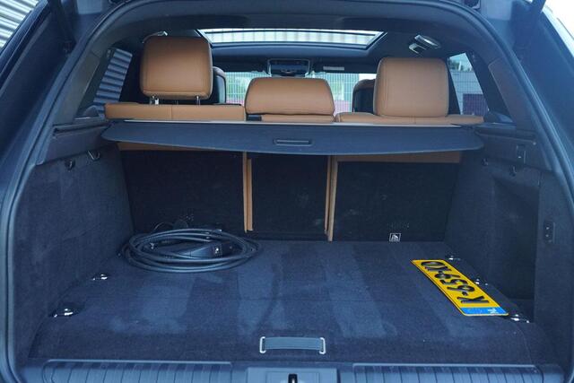 Land Rover RANGE ROVER SPORT P400e Limited Edition / 22" / Pano / Black Pack / 1e Eig / Incl BTW