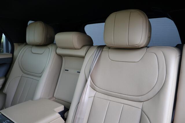 Land Rover RANGE ROVER SPORT 3.0 P460e SE PHEV | ADAPTIVE CRUISE | PANORAMADAK | HEAD-UP | STUURWIELVERWARMING | STOELKOELING/VERWARMING | MERIDIAN AUDIO | APPLE CARPLAY | DAB RADIO | DODE HOEK DETECTIE | 360GR. CAMERA | 22" | PRIVACY GLASS | ETC