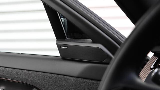 Land Rover RANGE ROVER SPORT P440e Dynamic SE | Meridian | Soft-Close | Panoramadak | Black Exterior Pack