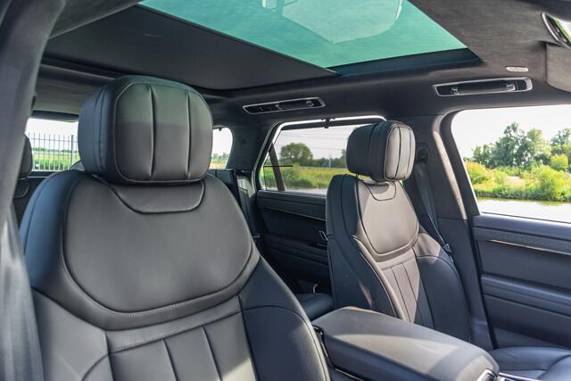 Land Rover RANGE ROVER SPORT 3.0 P550e Autobiography PHEV Trekhaak l Schuif- /kantel Pano l Stoelventilatie l Soft Close l Blackpack l 23" Inch