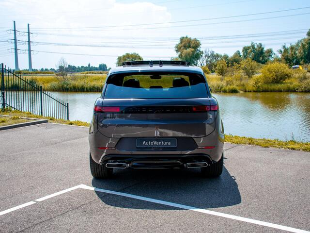 Land Rover RANGE ROVER SPORT 3.0 P550e Autobiography PHEV Trekhaak l Schuif- /kantel Pano l Stoelventilatie l Soft Close l Blackpack l 23" Inch