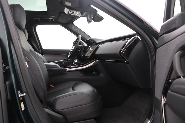 Land Rover RANGE ROVER SPORT 3.0 P460e Dynamic HSE | British Racing Green Satin | Black Pack | 23 Inch | Massage | Trekhak | Head-Up
