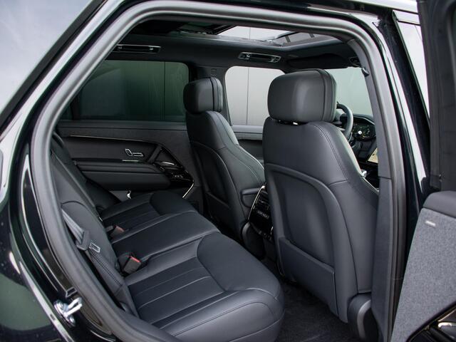 Land Rover RANGE ROVER SPORT 3.0 P460e SE PHEV Trekhaak l Schuif- /kantel Pano l Black Pack l Stoelkoeling