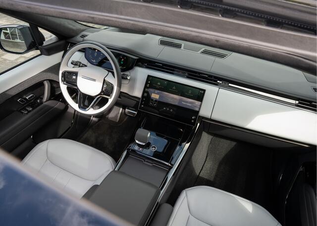 Land Rover RANGE ROVER SPORT P530 First Edition | 4.4 V8 | 530 PK | Forged Carbon | Elektrische Treeplanken | Light Cloud Interieur |