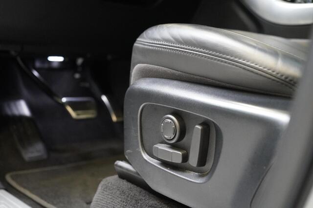 Land Rover RANGE ROVER SPORT 2.0 P400e 404pk HSE Dynamic | Panoramadak | Luchtvering | Memory | Speciale lak | Zwart optiek