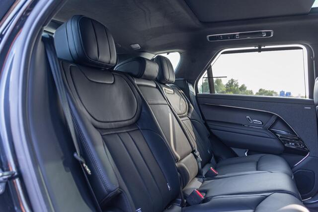 Land Rover RANGE ROVER SPORT 3.0 P550e Autobiography PHEV Trekhaak l Schuif- /kantel Pano l Stoelventilatie l Soft Close l Blackpack l