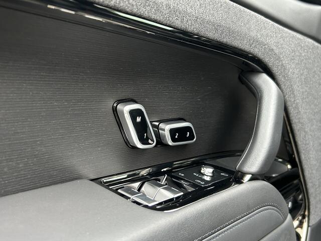 Land Rover RANGE ROVER SPORT 3.0 P440e AWD Dynamic SE | Nieuw door ons geleverd | Adaptive | 360 Camera | Panoramadak |