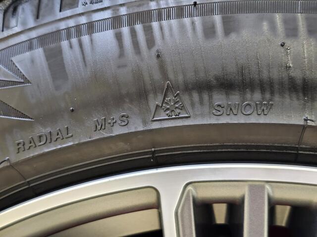 Land Rover RANGE ROVER SPORT 2.0 P400e HSE Autobiography Géén Afleverkosten