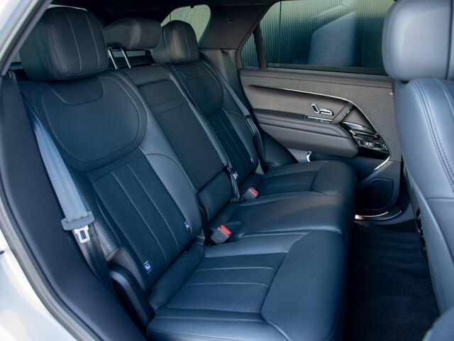 Land Rover RANGE ROVER SPORT 3.0 P460e SE PHEV l Trekhaak l Schuif- /kantel Pano l Softclose l Head-Up Display l Stoelventilatie