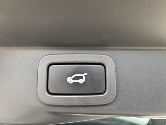 Land Rover RANGE ROVER SPORT 3.0 TDV6 Zwart 2017 Panodak 22"