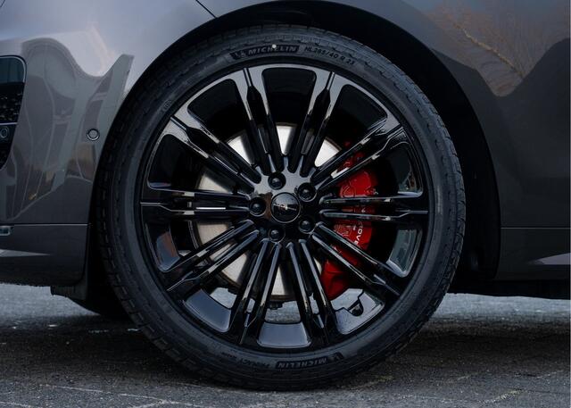 Land Rover RANGE ROVER SPORT P550e Autobiography | 2026 | Enhanced Black Pack | Charente Grey | Rode remklauwen | Trekhaak |