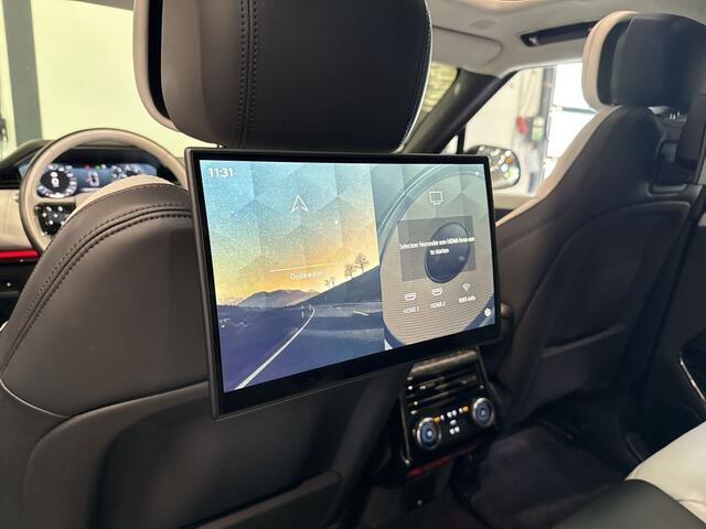 Land Rover RANGE ROVER SPORT P510e FIRST EDITION | NAP | PANO | TREKH. | ENTERTAINMENT ACHTER