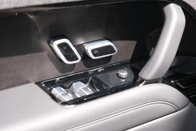 Land Rover RANGE ROVER SPORT 3.0 P460e Dynamic SE | NP ¤ 136.823,- | Black Pack | Schuifkanteldak | 23'' | Trekhaak | Softclose