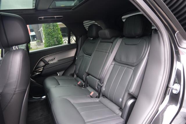 Land Rover RANGE ROVER SPORT 3.0 P460e Dynamic SE | NP ¤ 134.713,- | Black Pack | Schuifkanteldak | 23'' | Trekhaak | Softclose