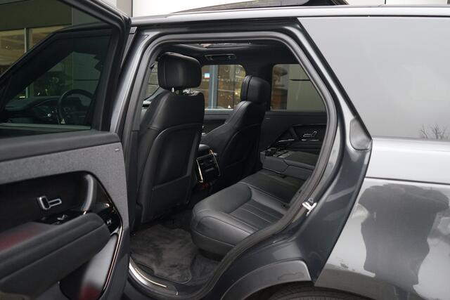 Land Rover RANGE ROVER SPORT 3.0 D300 Dynamic SE | Elektrische trekhaak | Koelvak | Schuif/Kantel dak | Meridian | Head-up display |