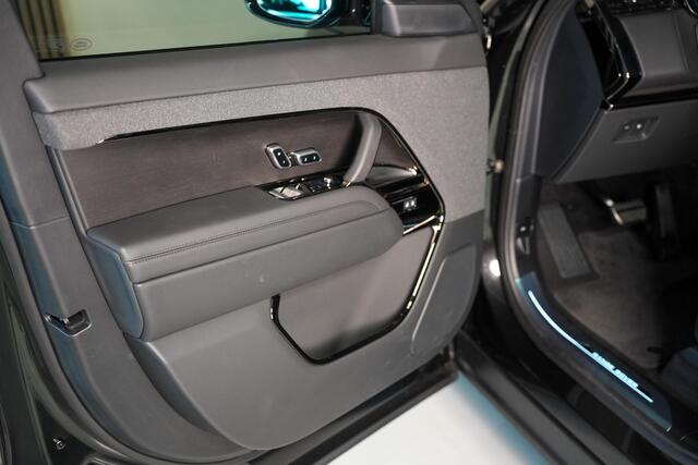 Land Rover RANGE ROVER SPORT P460e Dynamic HSE 23"