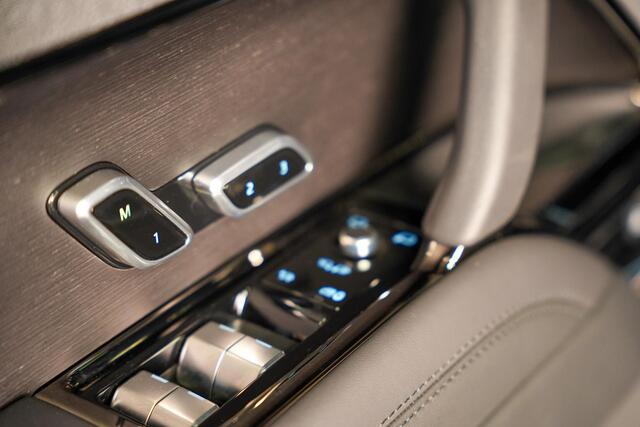 Land Rover RANGE ROVER SPORT P460e Dynamic HSE 23"
