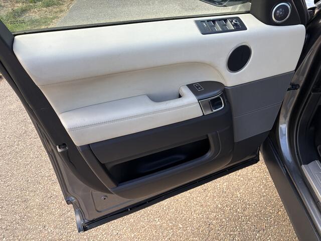 Land Rover RANGE ROVER SPORT 3.0 SDV6 HSE Dynamic / PANORAMADAK / AUTOMAAT / NAVI / CRUISE / LEER